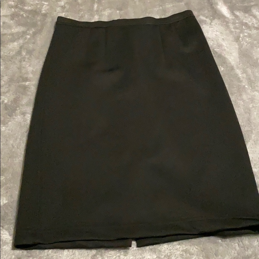 Forever 21 Medium Black Skirt
